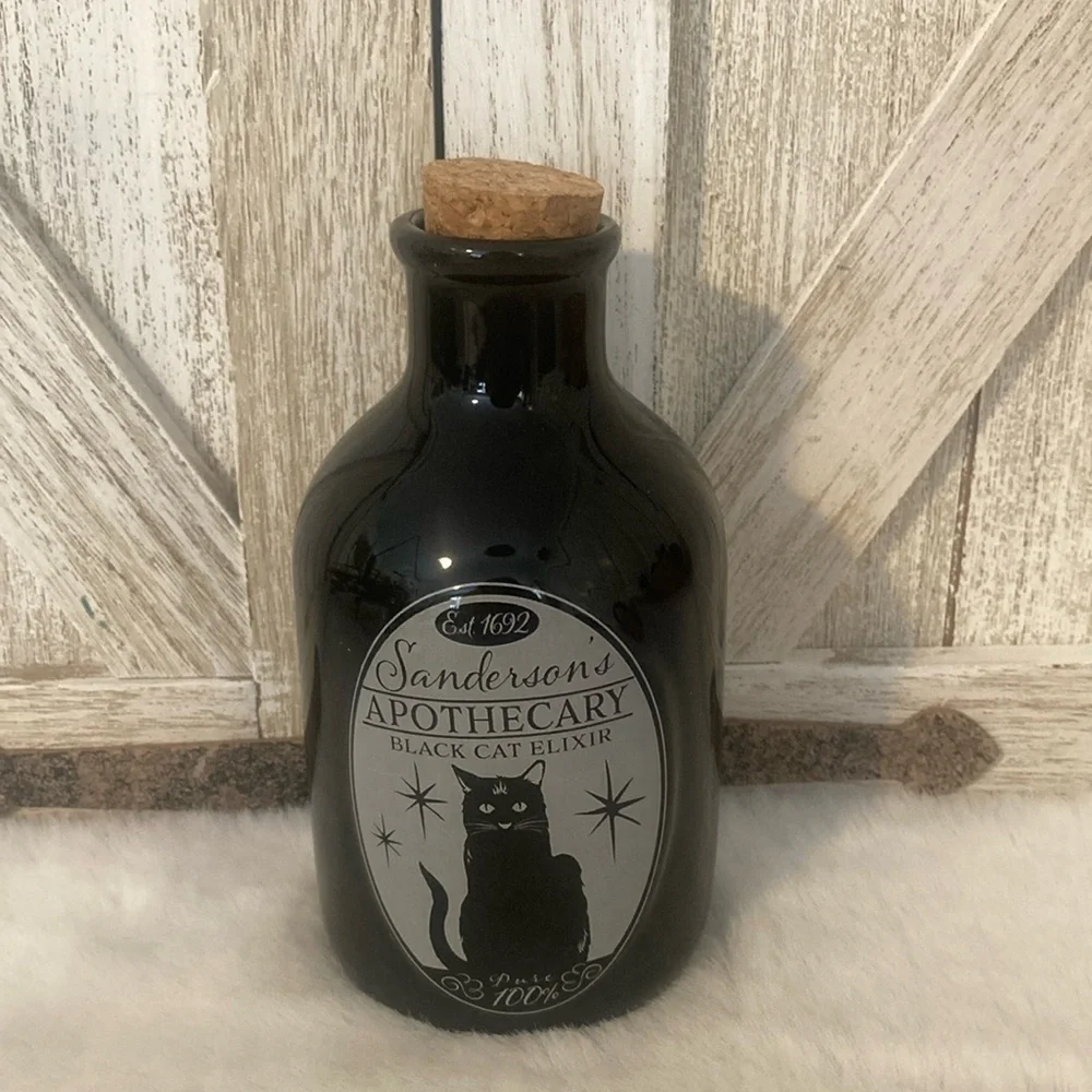 Halloween Sanderson’s Apothecary Black Cat Elixir